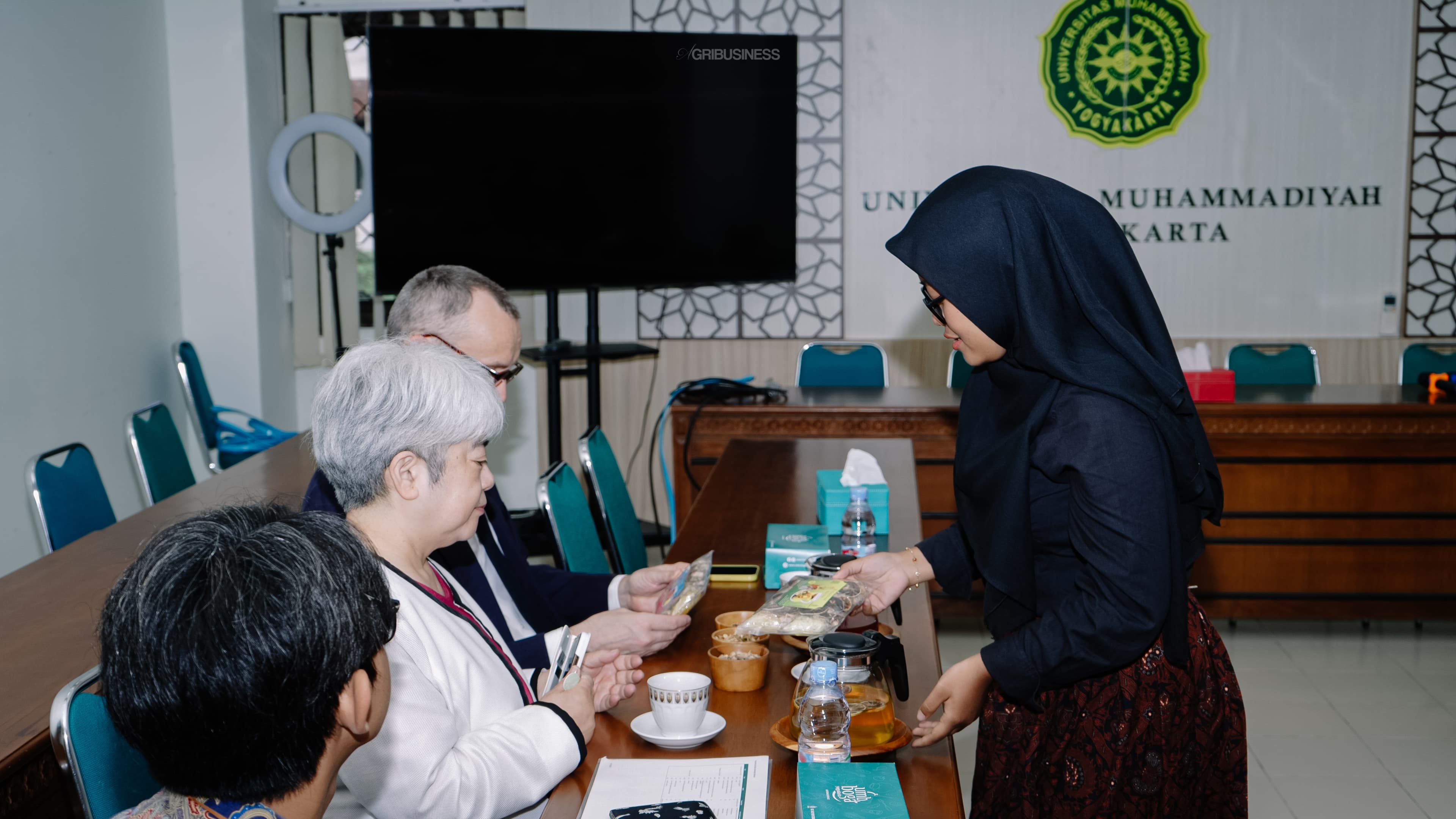 JAPANESE PROFESSOR BANQUET